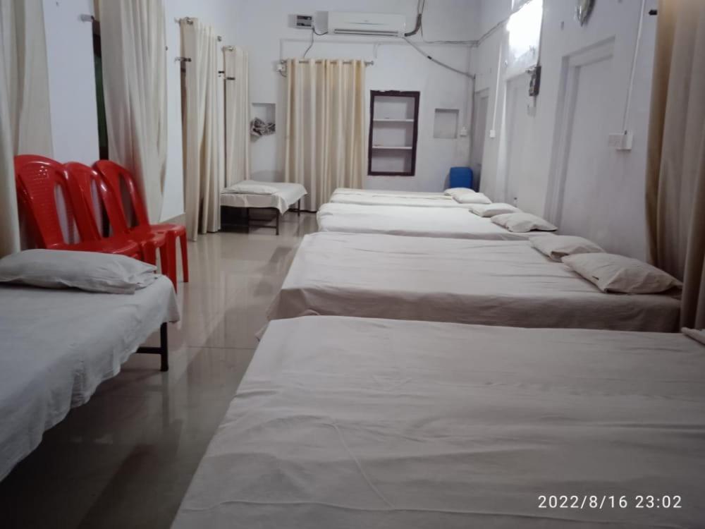 Shri Swami Sheetal Das Aashram Dharmshala Varanasi Exterior photo