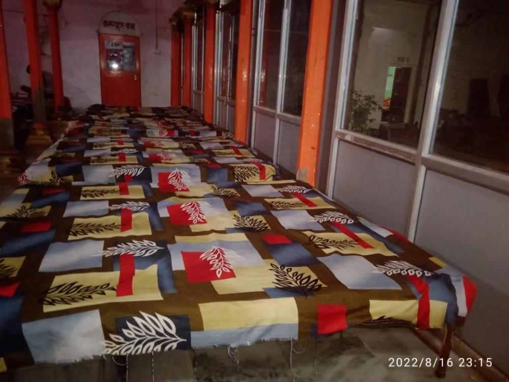 Shri Swami Sheetal Das Aashram Dharmshala Varanasi Exterior photo